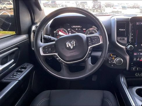 Used 2025 RAM 1500 Big Horn AWD/4WD image 5