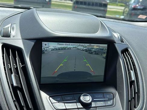 Used 2019 Ford Escape SE AWD/4WD image 18