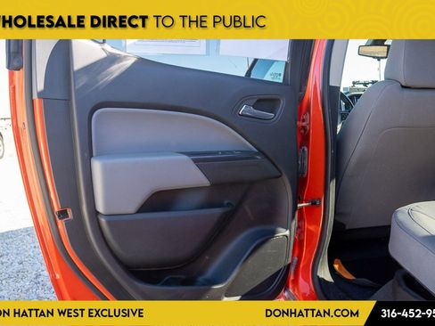 Used 2019 Chevrolet Colorado LT w/ LT Convenience Package image 16