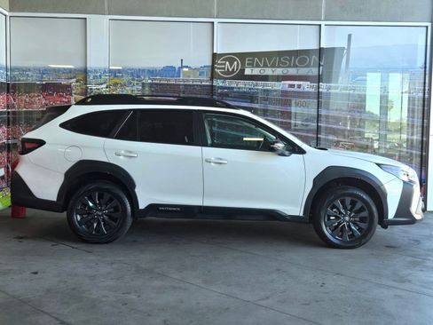 Used 2024 Subaru Outback Onyx Edition image 4