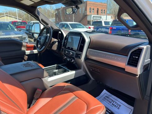 Used 2022 Ford F350 King Ranch image 18