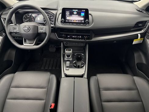 Used 2026 Nissan Rogue Dark Armor FWD image 12