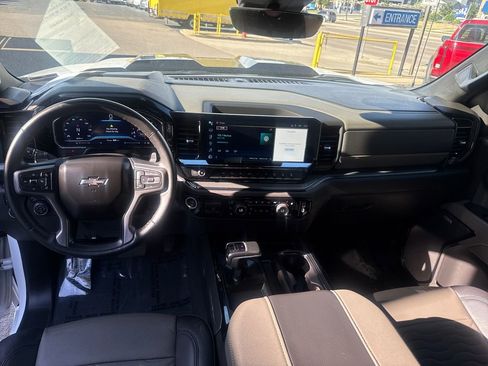 Used 2024 Chevrolet Silverado 1500 ZR2 w/ Technology Package AWD/4WD image 12