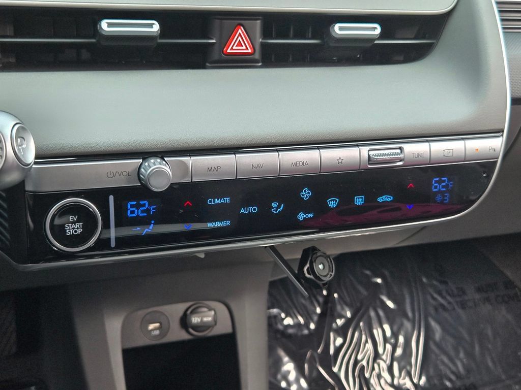 Used 2024 Hyundai Ioniq 5 SEL RWD image 21