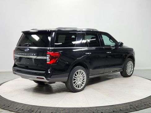 Used 2024 Ford Expedition Limited image 7
