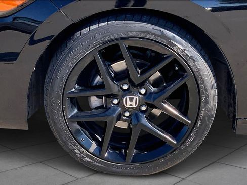 Used 2022 Honda Civic Sport image 10
