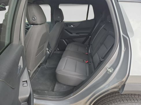 Used 2025 Chevrolet Equinox LT FWD image 16