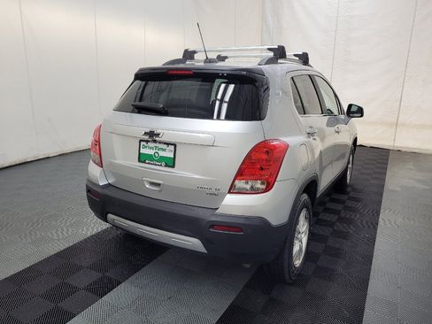 Used 2016 Chevrolet Trax LT w/ LT Convenience Package AWD/4WD image 9