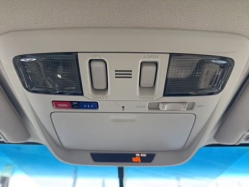 Used 2018 Subaru Outback 2.5i Limited image 13