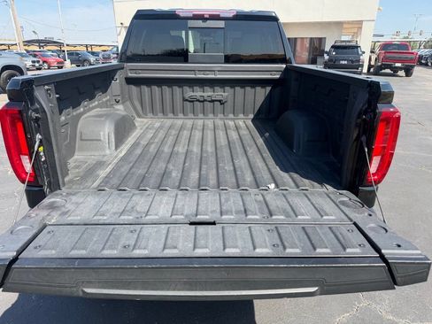 Used 2019 GMC Sierra 1500 AT4 w/ AT4 Premium Package AWD/4WD image 16