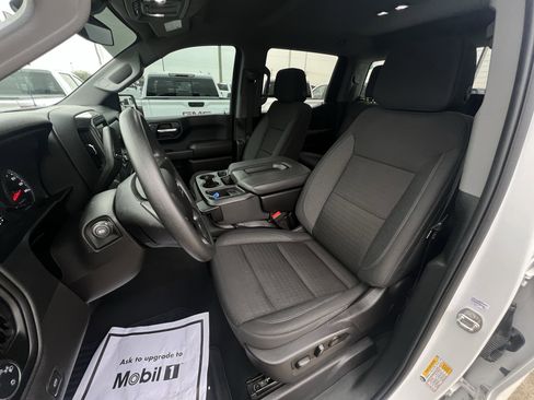 Used 2024 Chevrolet Silverado 1500 Custom Trail Boss w/ LPO, Dark Essentials Package image 19