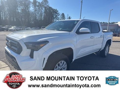 Used 2024 Toyota Tacoma SR5 w/ SR5 Upgrade Package image 6