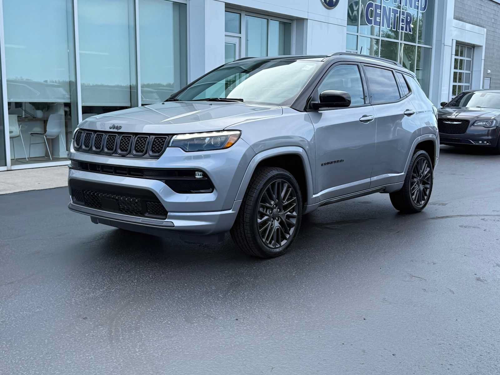 Used 2023 Jeep Compass High Altitude AWD/4WD image 1