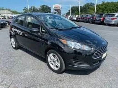 Used 2019 Ford Fiesta SE w/ Equipment Group 201A image 1