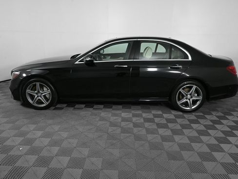 Used 2017 Mercedes-Benz E 300 4MATIC image 3