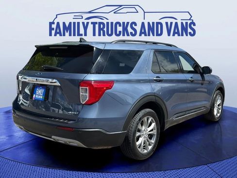 Used 2021 Ford Explorer XLT w/ Equipment Group 202A image 5
