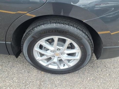 Used 2022 Chevrolet Equinox LT image 9