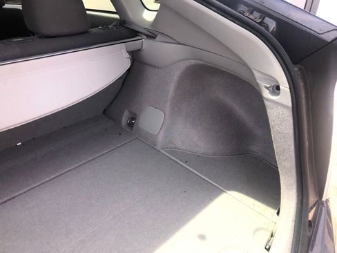 Used 2015 Toyota Prius Two image 20