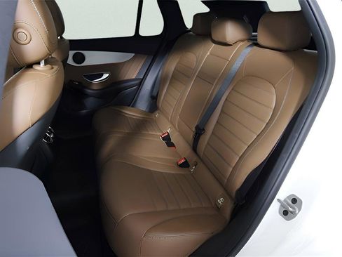 Used 2022 Mercedes-Benz GLC 43 AMG 4MATIC image 38