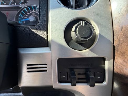 Used 2013 Ford F150 Platinum AWD/4WD image 16