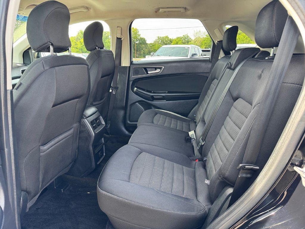Used 2018 Ford Edge SEL FWD image 36