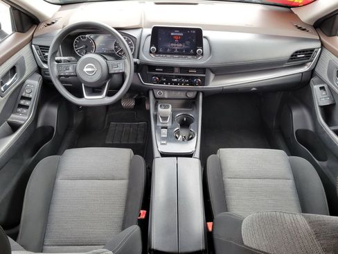 Used 2023 Nissan Rogue SV image 16