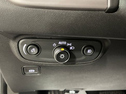 Used 2023 GMC Terrain AT4 image 19