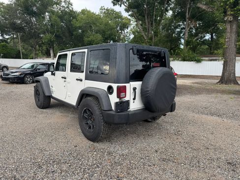 Used 2007 Jeep Wrangler Unlimited X RWD image 3