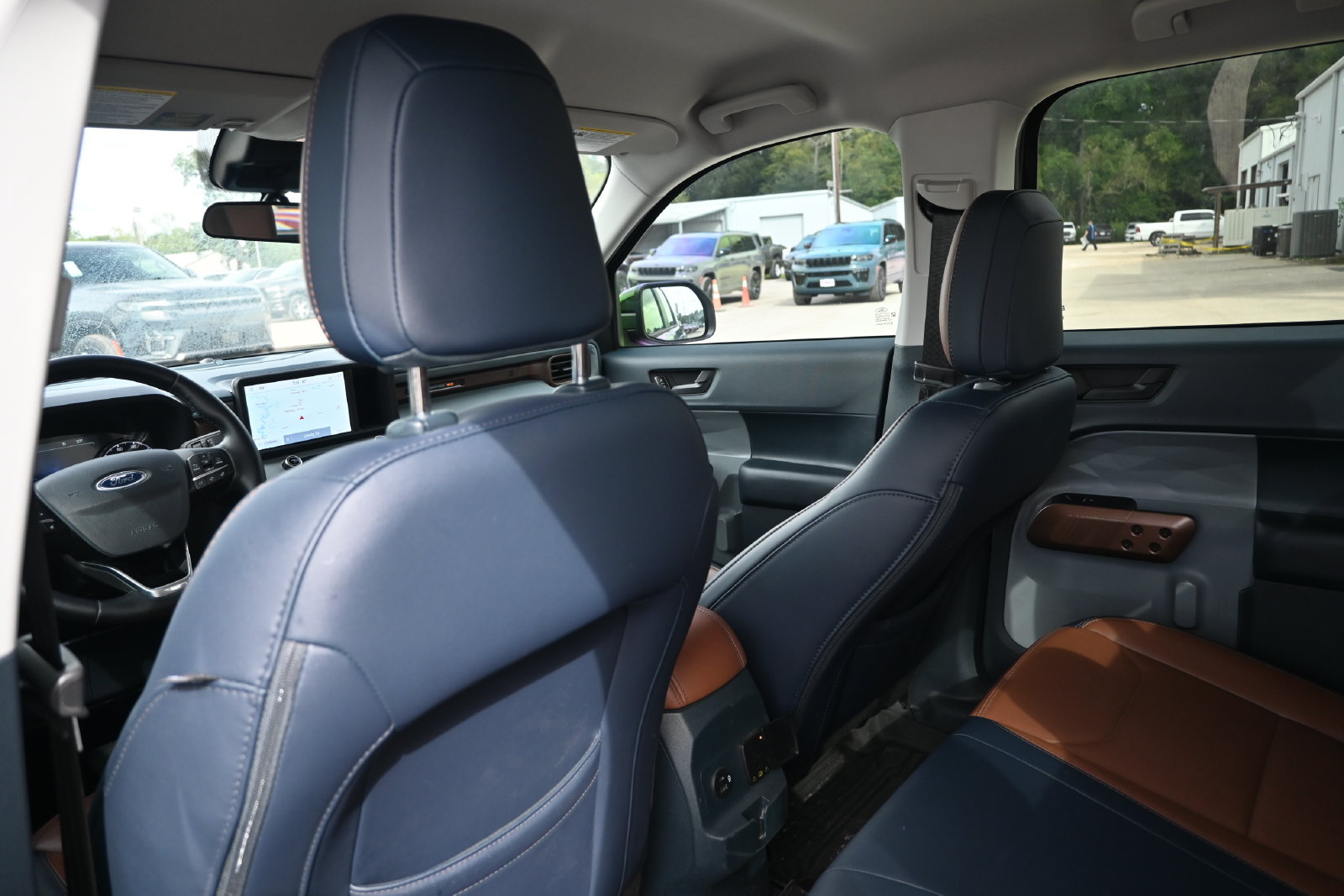 Used 2024 Ford Maverick Lariat FWD image 21