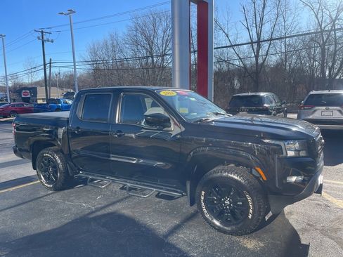 Used 2022 Nissan Frontier SV image 6