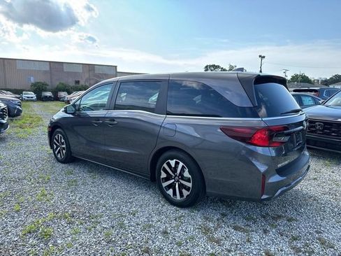 New 2026 Honda Odyssey EX-L image 2