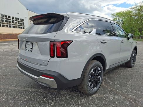 New 2026 Kia Sorento S AWD/4WD image 8