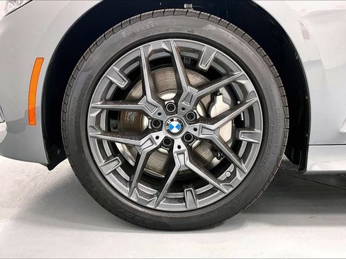 New 2026 BMW 330i Sedan w/ Premium Package RWD image 31