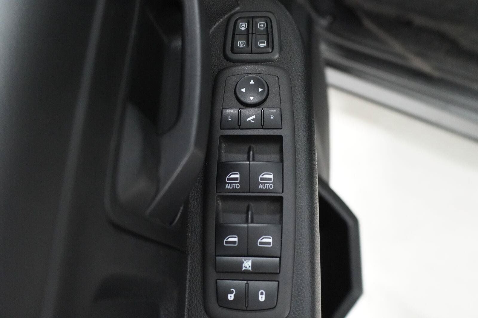 Used 2023 RAM 3500 Tradesman AWD/4WD image 22
