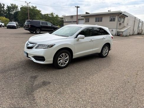 Used 2018 Acura RDX w/ Technology Package AWD/4WD image 2