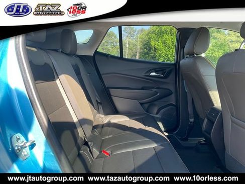 Used 2025 Chevrolet Trax ACTIV w/ Sunroof Package FWD image 13