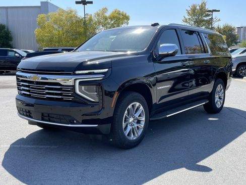 New 2026 Chevrolet Suburban Premier w/ Sun And Tow Package AWD/4WD image 3