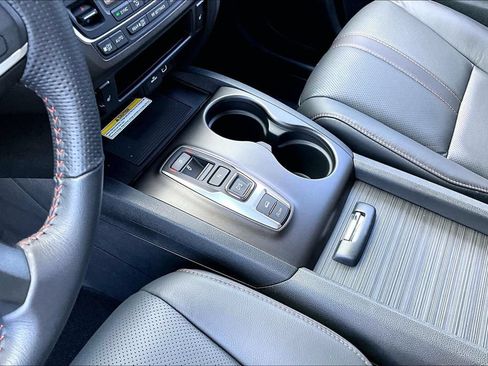 Used 2022 Honda Pilot TrailSport image 15