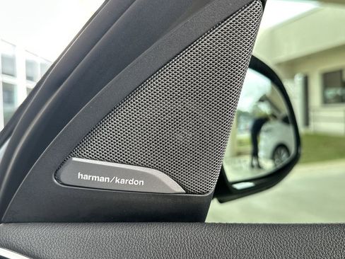 Used 2024 BMW X4 M40i w/ Premium Package image 38