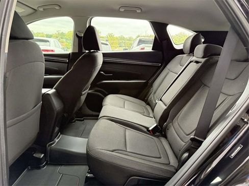 Used 2024 Hyundai Tucson SE image 10
