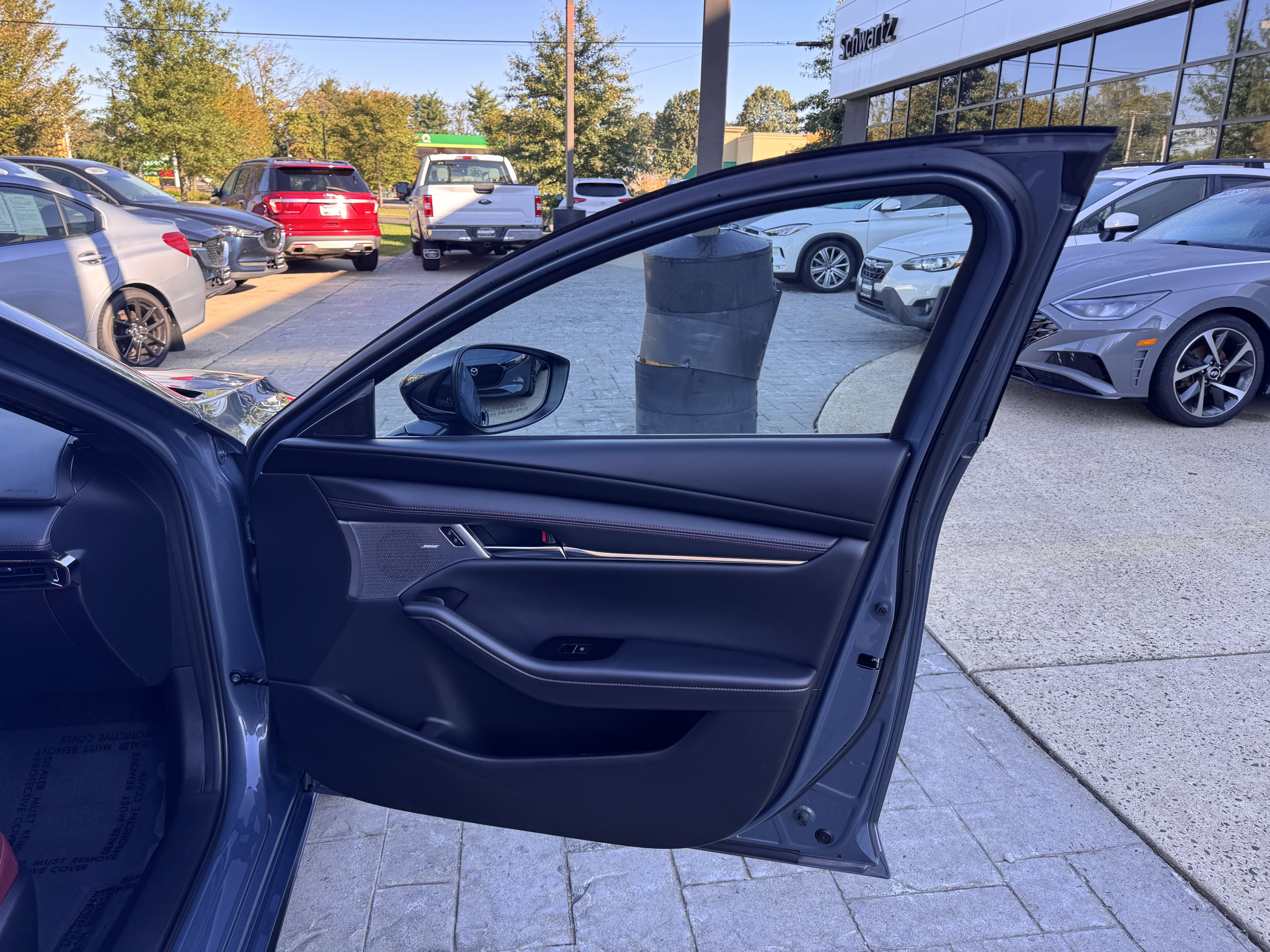 Certified 2022 MAZDA MAZDA3 s FWD image 26
