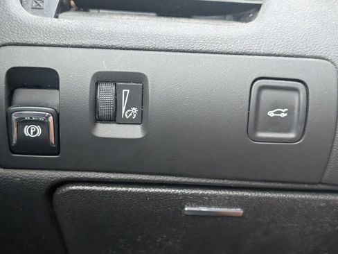 Used 2019 Chevrolet Impala LT FWD image 12
