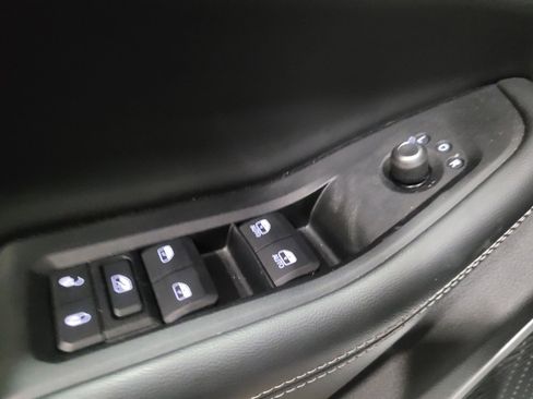 Used 2022 Jeep Grand Cherokee L Laredo w/ Luxury Tech Group I image 27