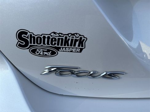 Used 2014 Ford Focus Titanium image 18