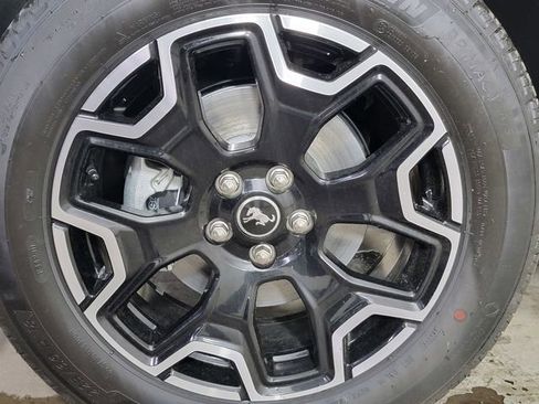 Certified 2025 Ford Bronco Sport Outer Banks w/ Outer Banks Tech Package+ AWD/4WD image 10