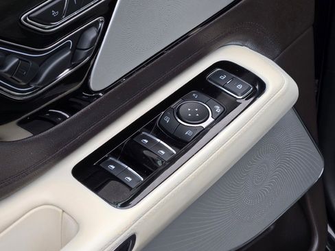 Certified 2020 Lincoln Aviator Black Label w/ Dynamic Handling Package image 22