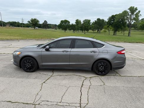 Used 2014 Ford Fusion S FWD image 3