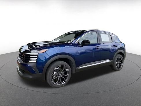 Used 2026 Nissan Kicks SR FWD image 7