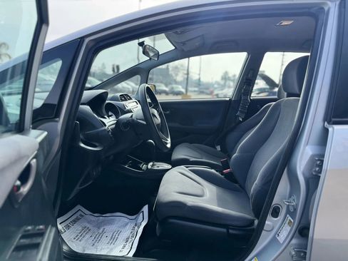 Used 2011 Honda Fit image 10