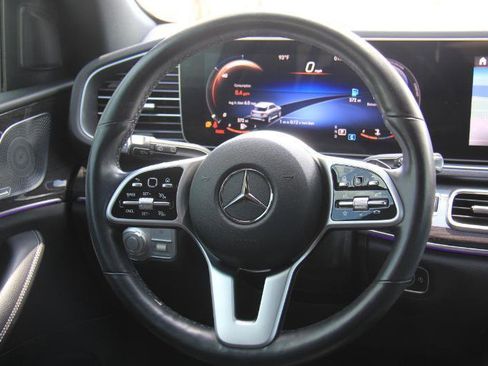 Used 2020 Mercedes-Benz GLE 350 w/ Premium Package image 11